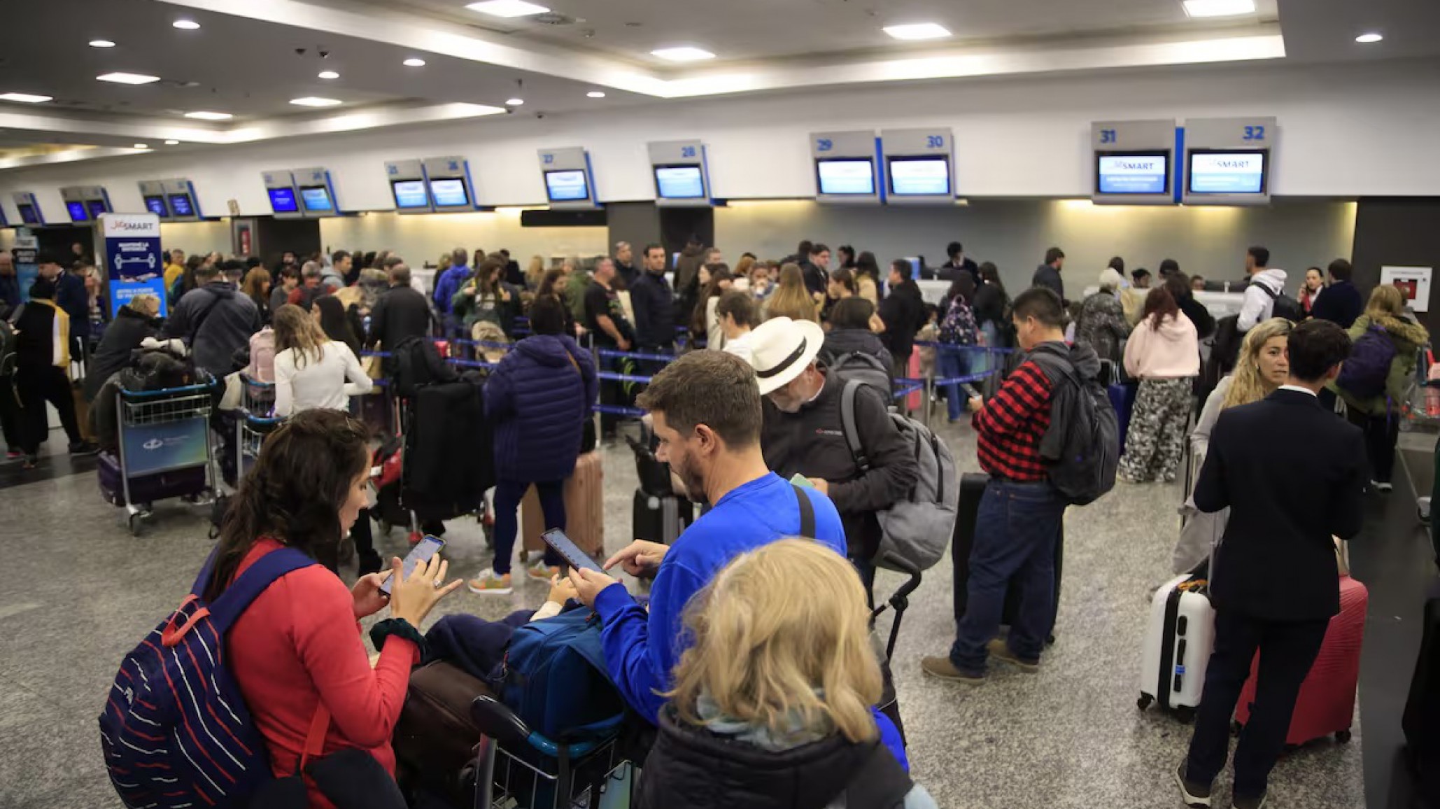 El gremio de Controladores Aéreos anuncia un nuevo plan de paros que afectará vuelos en todo el país