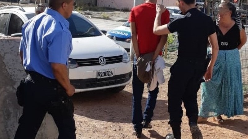 Trelew: arrestaron a un sujeto por forzar a tres chicos a mirar material pornográfico