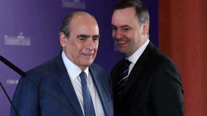Francos presentó su renuncia y Manuel Adorni asumirá como nuevo jefe de Gabinete