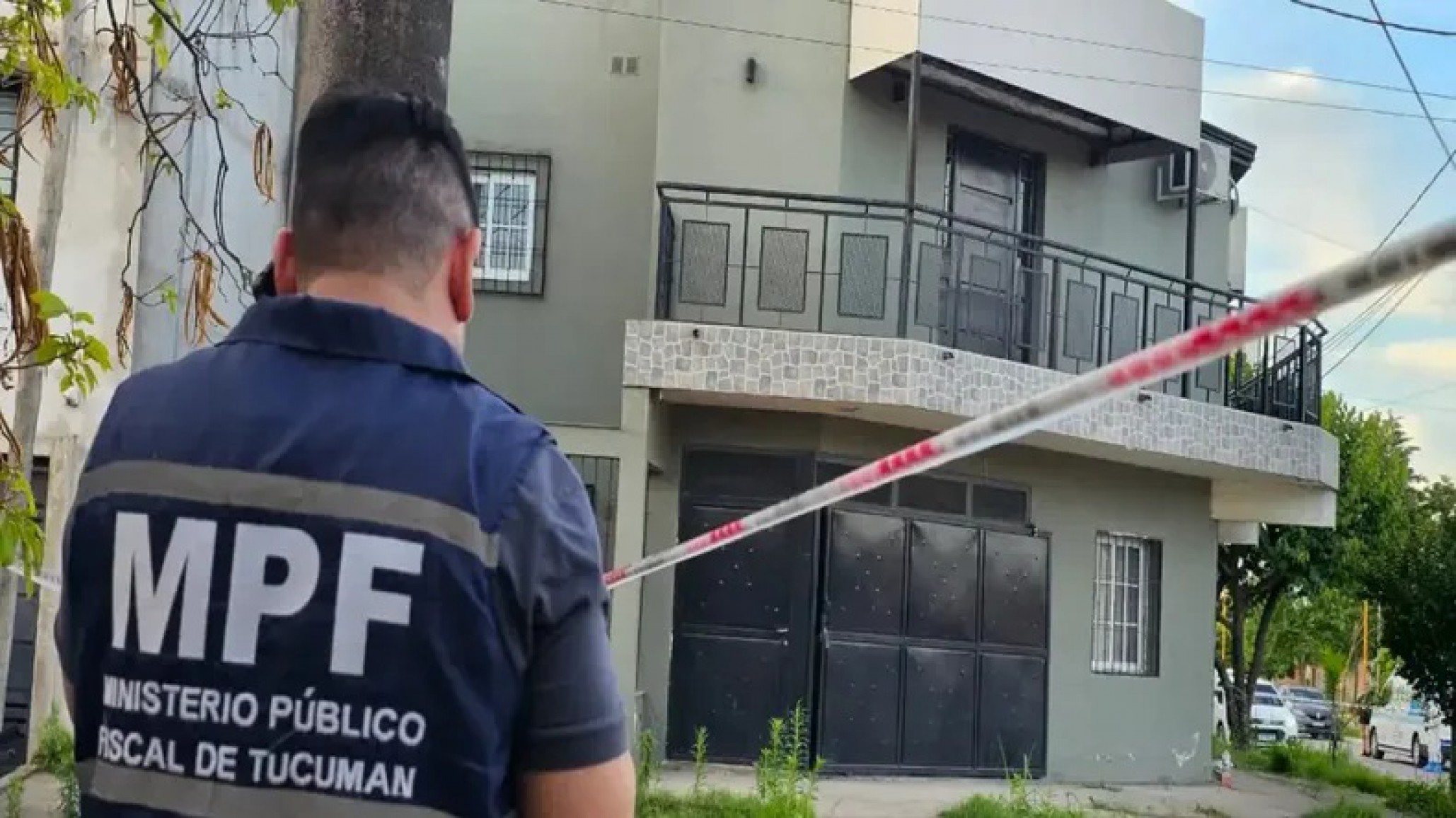 Detuvieron a dos jóvenes implicados en el macabro hallazgo del cadáver en un freezer