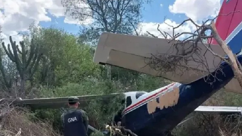 Una avioneta se estrelló en Salta y descubrieron 140 kilos de droga