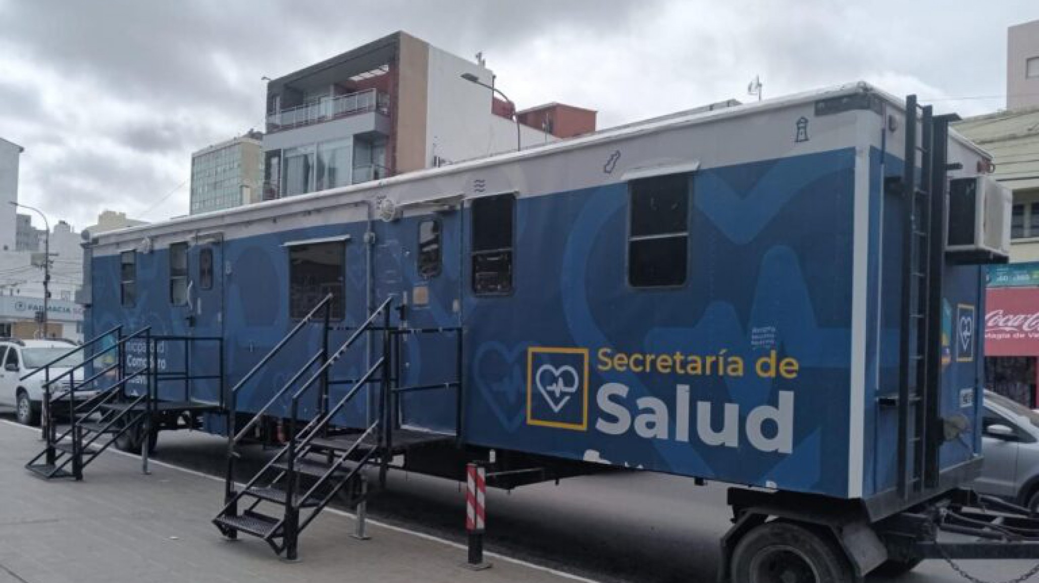 El tráiler de salud inicia sus atenciones en el Centro durante noviembre
