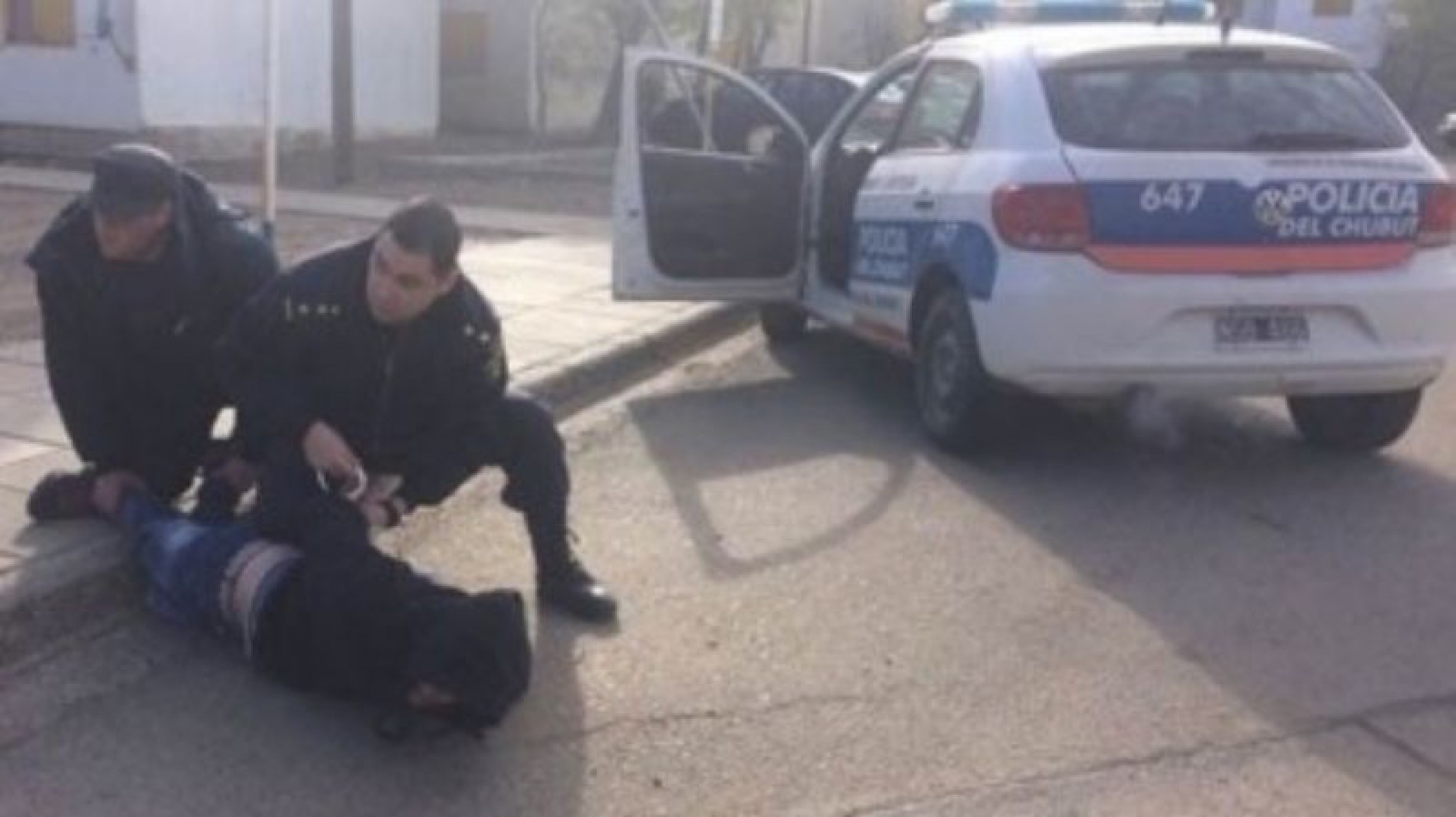 Una mujer que tenía pedido de captura fue detenida