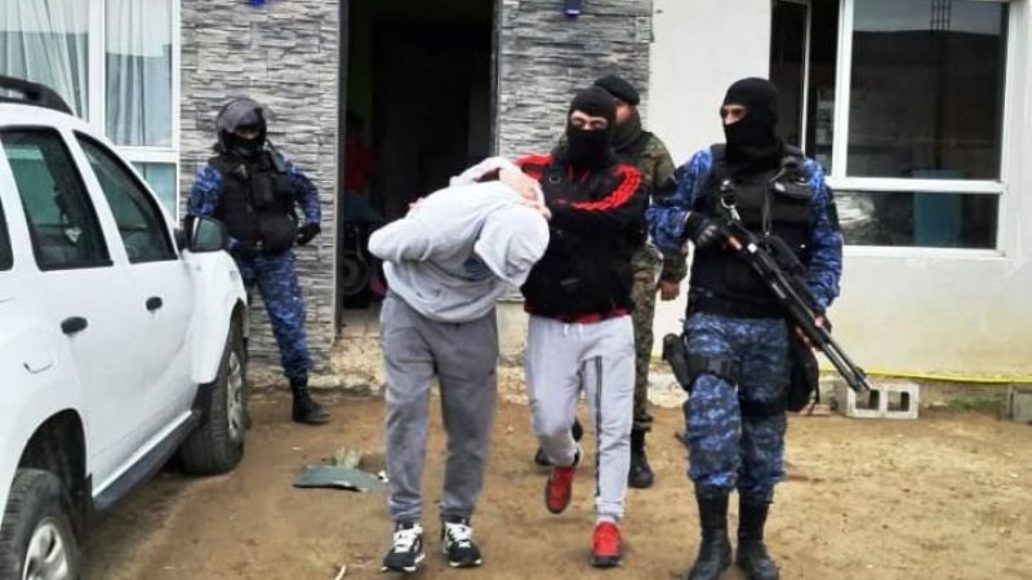 Tres personas quedaron detenidas tras los allanamientos