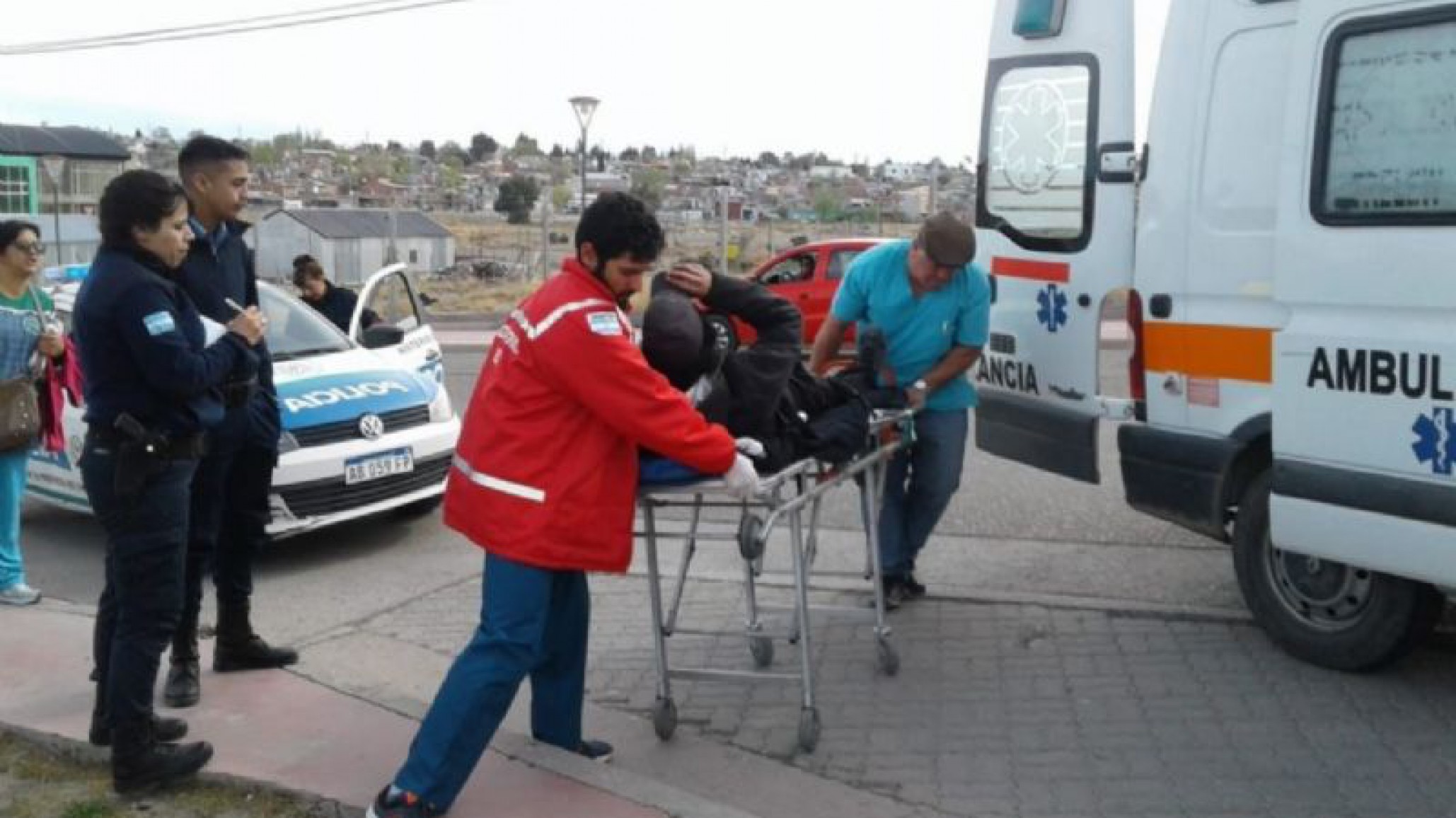Un hombre recibió dos disparos: está hospitalizado