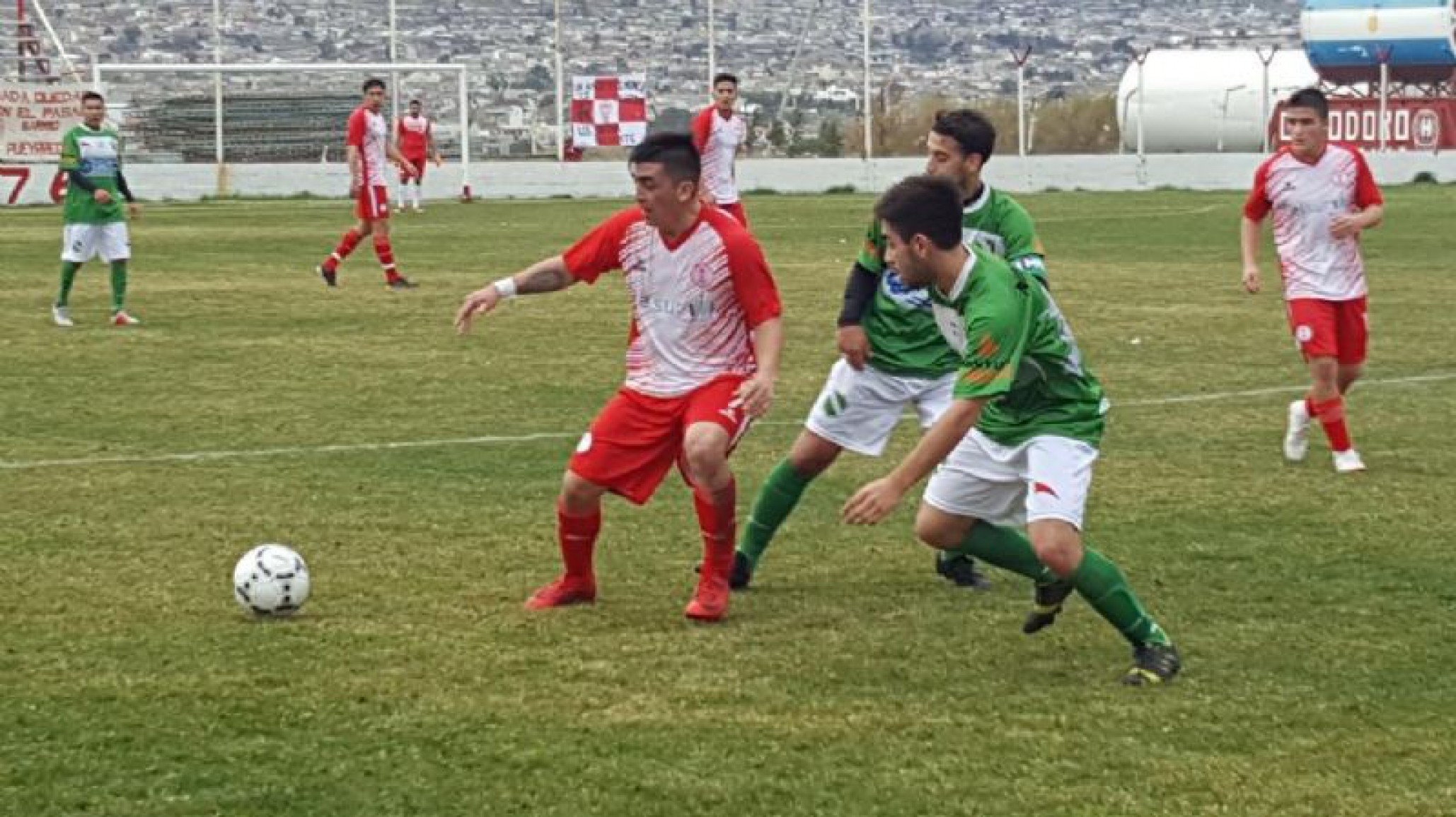 Huracán le ganó agónicamente a Petroquímica