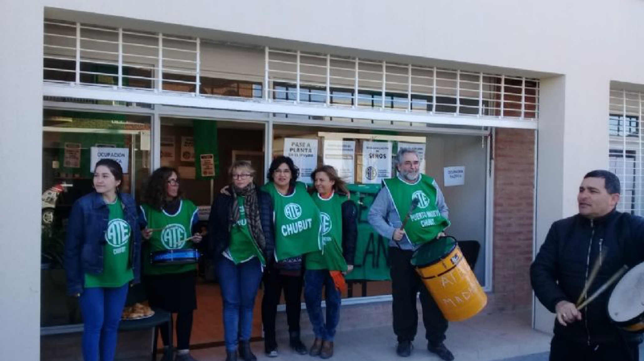 ATE ocupó pacíficamente la sede del IPV en Puerto Madryn