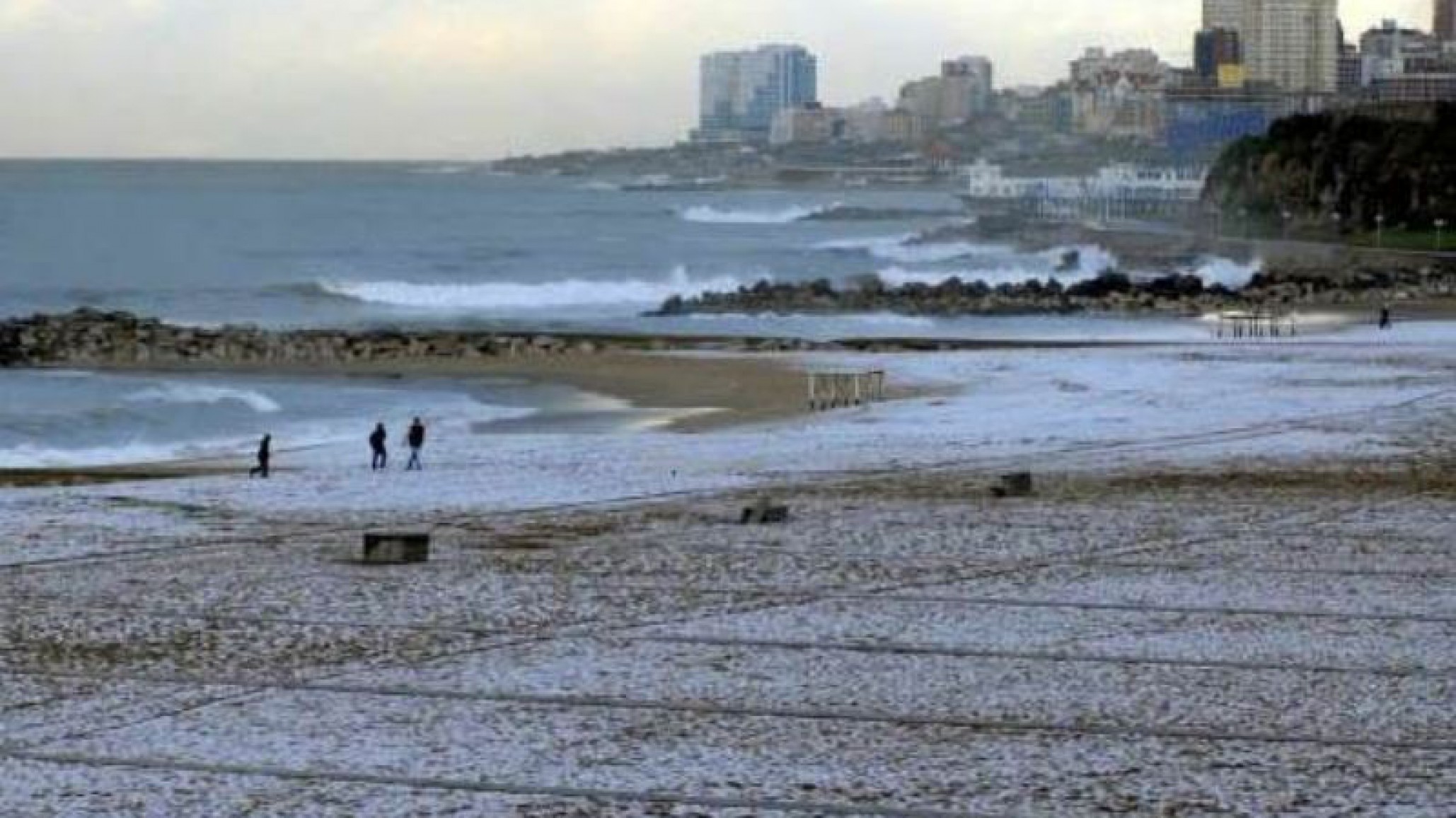 La nieve llegó a Mar del Plata y a otras ciudades de la Costa Atlántica