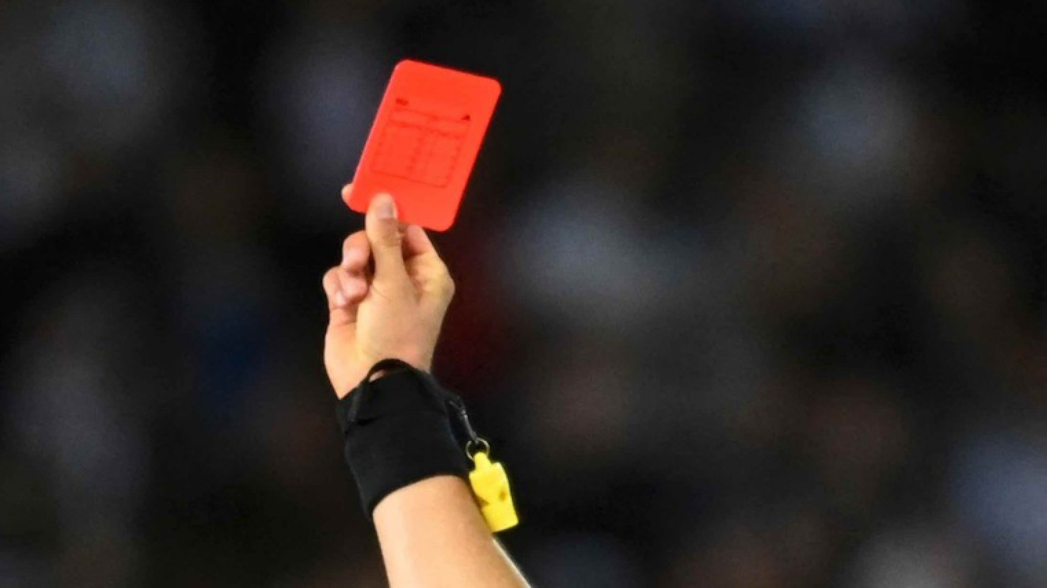 Duras sanciones en la Liga de Fútbol Femenino: suspendieron a un DT y una jugadora por mala inclusión