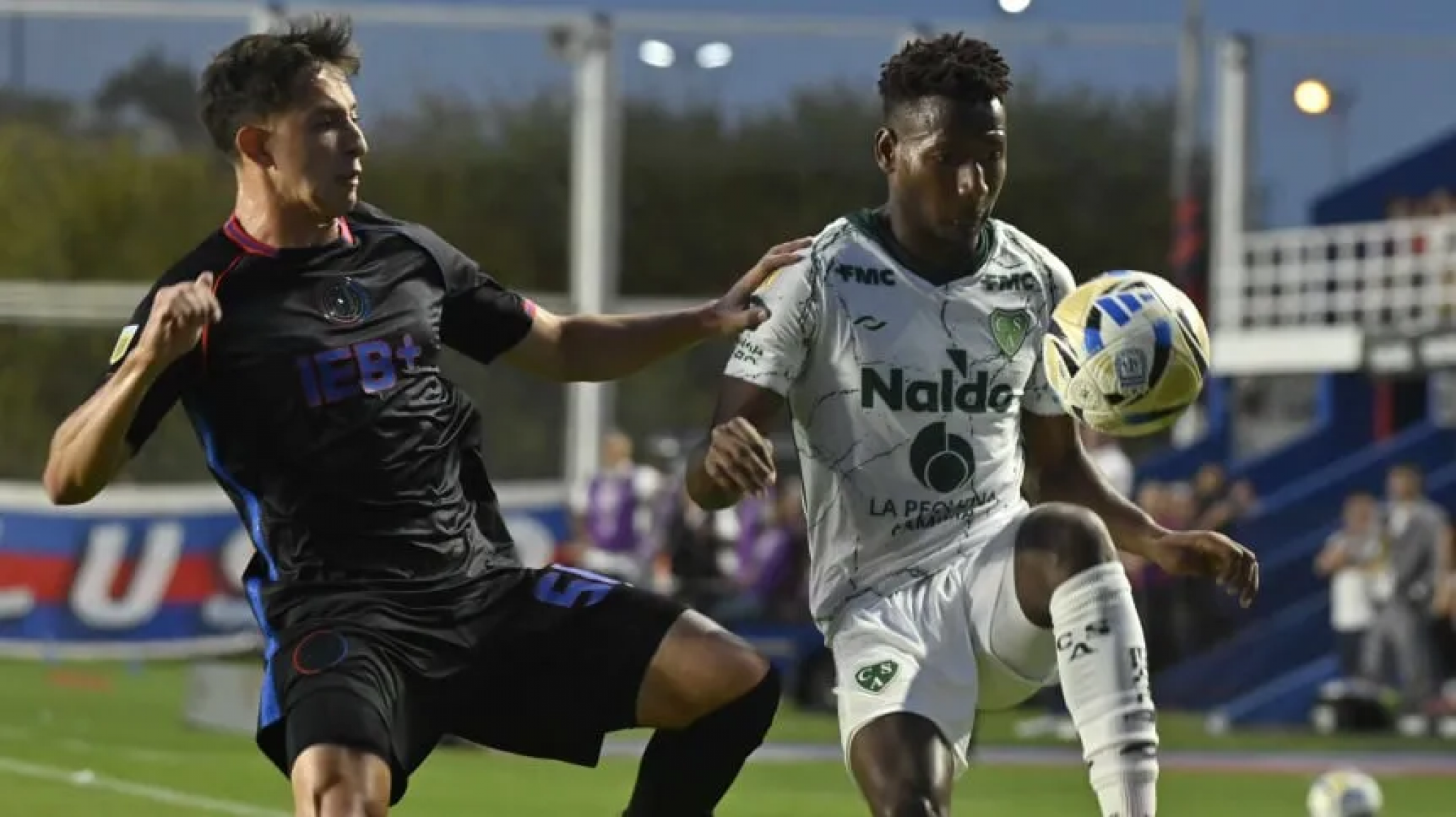 San Lorenzo no pudo sostener la ventaja y Sarmiento se lo empató en el final