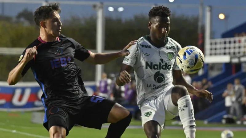 San Lorenzo no pudo sostener la ventaja y Sarmiento se lo empató en el final