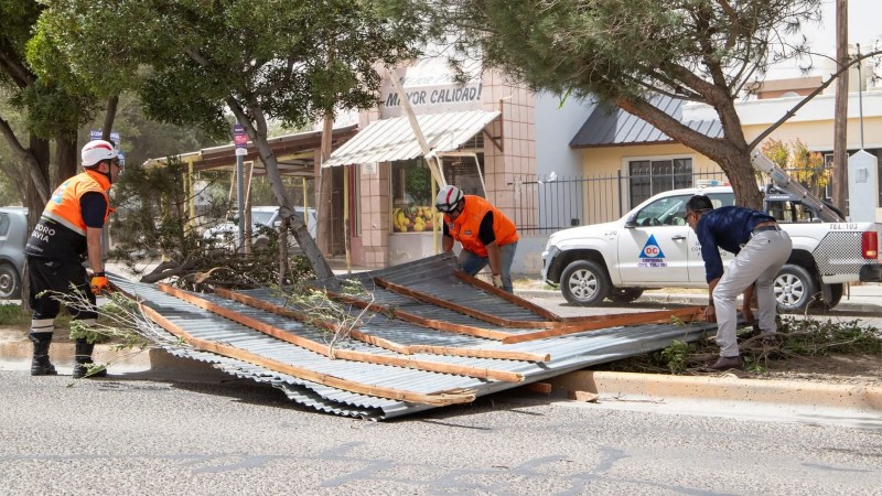 Sampaoli pidió a los vecinos permanecer en sus casas y confirmó graves daños en Comodoro