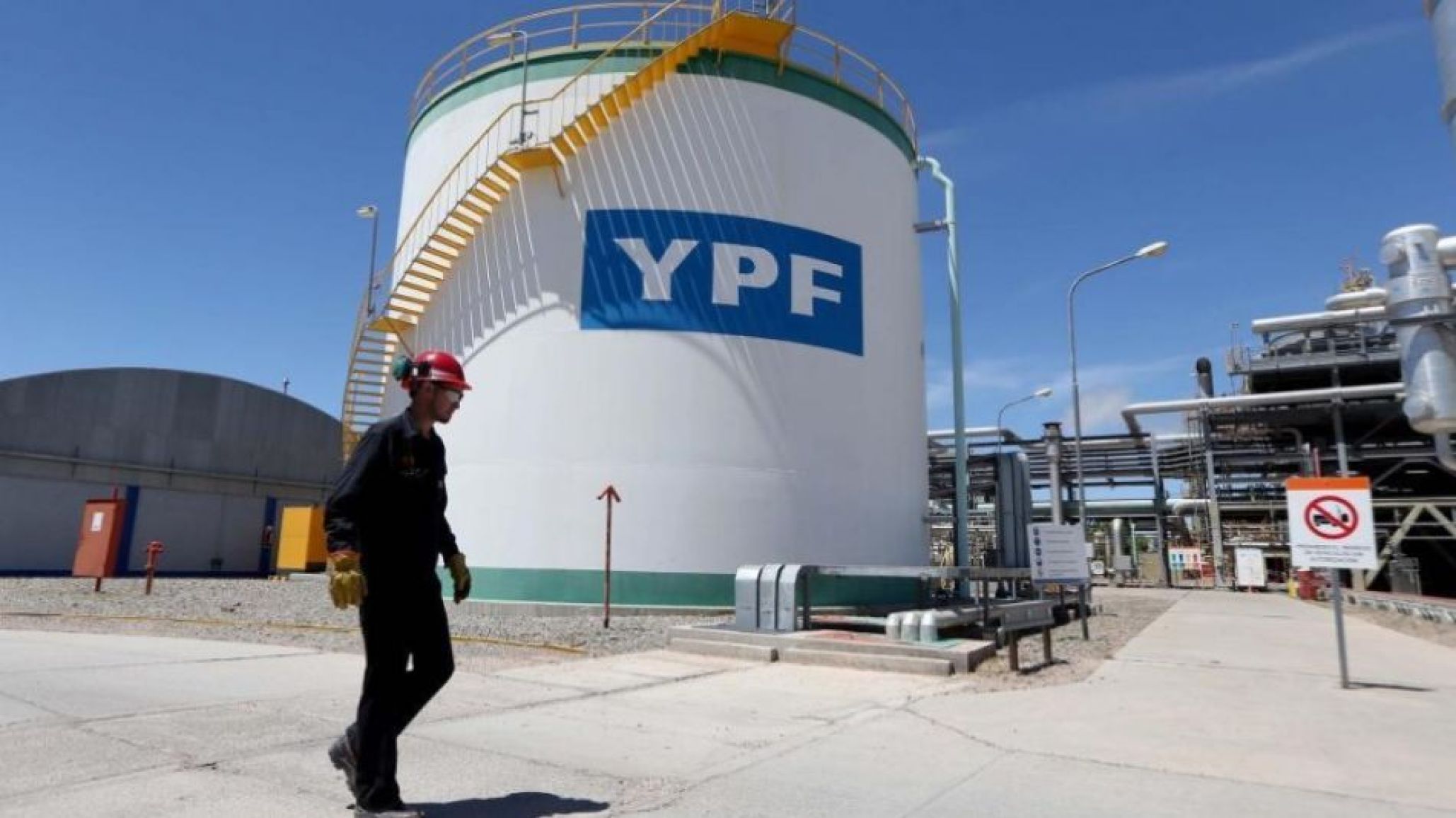 YPF paraliza equipos y abandona Manantiales Behr: Ávila declara estado de alerta total y amenaza con medidas de fuerza