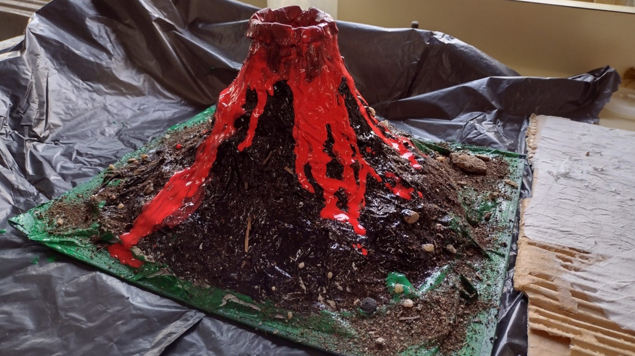 Otra vez: una niña sufrió quemaduras críticas tras explotar un experimento escolar