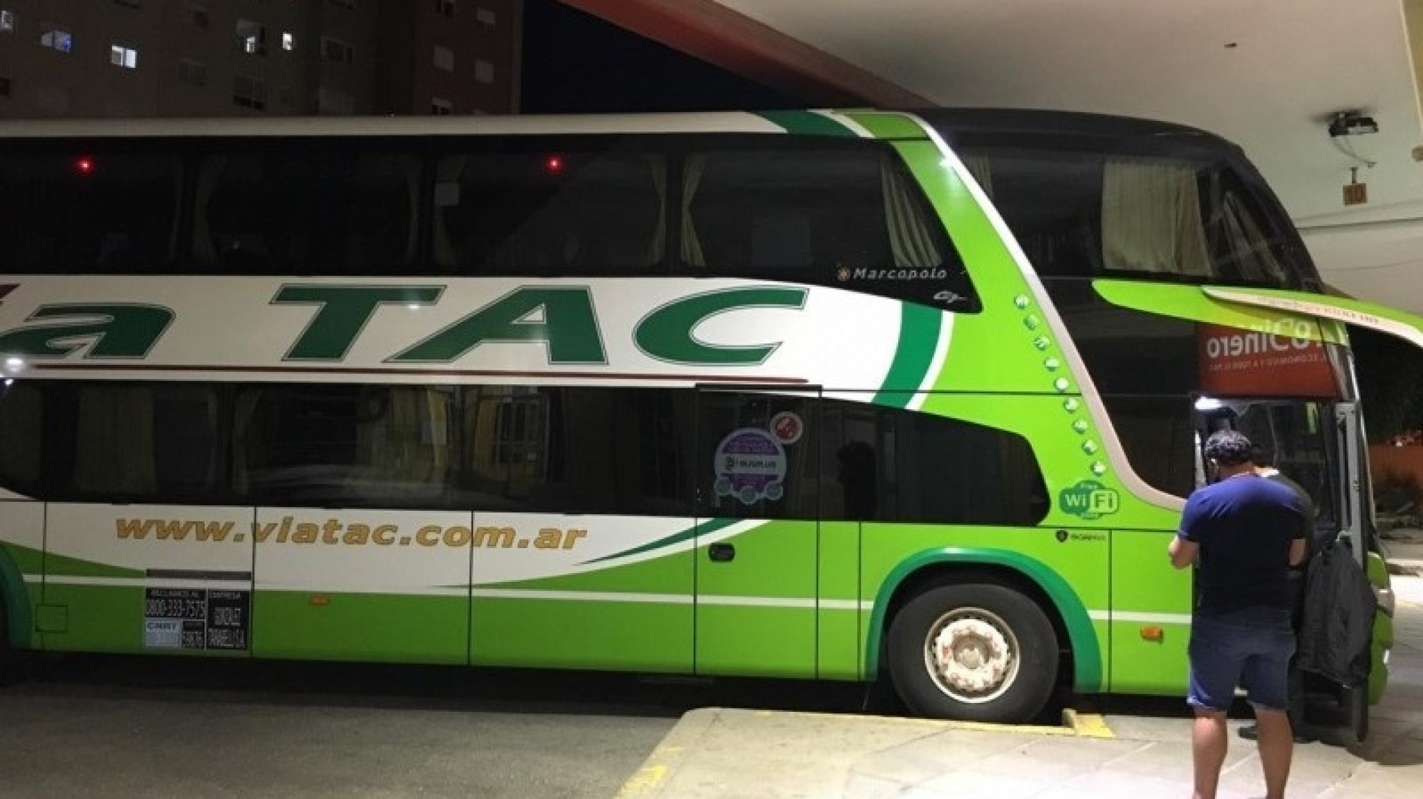 Movimiento intenso en la Terminal de Ómnibus de Comodoro por el fin de semana largo
