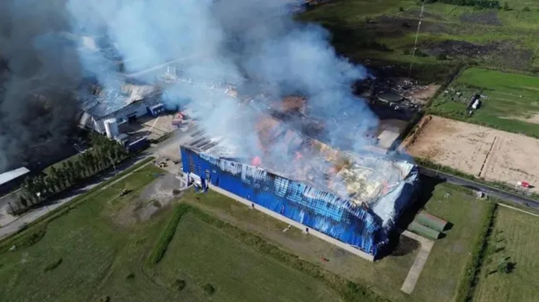 Otra alarma en Ezeiza: un nuevo incendio generó preocupación en empresas y vecinos