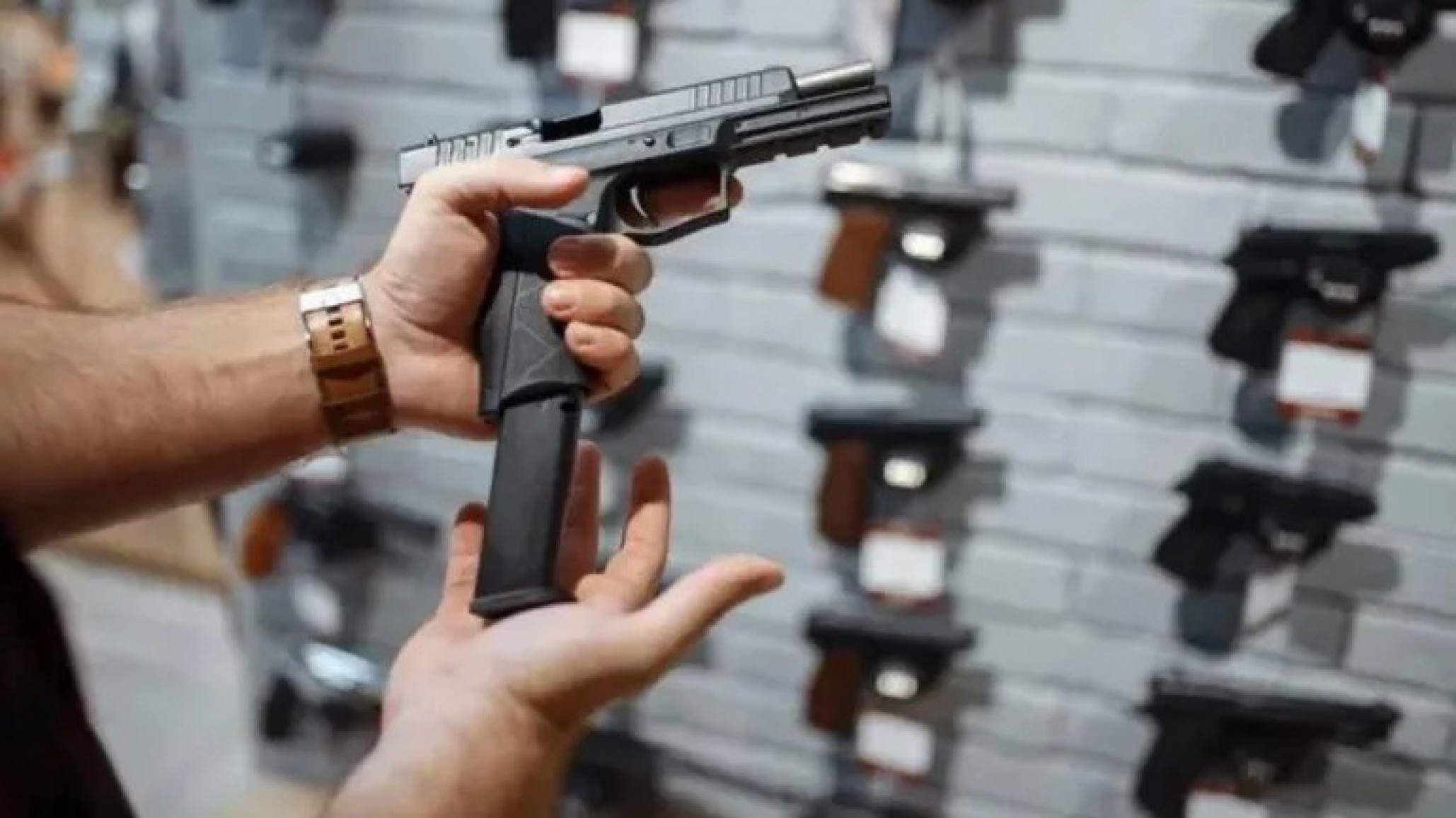 Comodoro: 12 detenidos en el fin de semana largo y preocupación por el aumento de armas en la calle