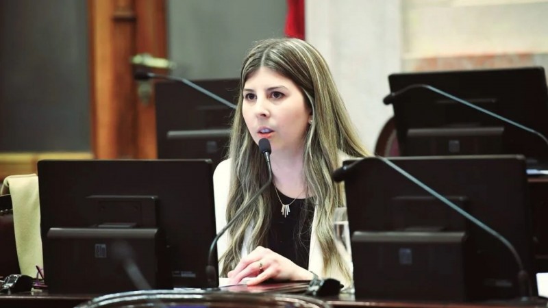 Un estudio la ubica a la chubutense Andrea Cristina entre las peores senadoras del país