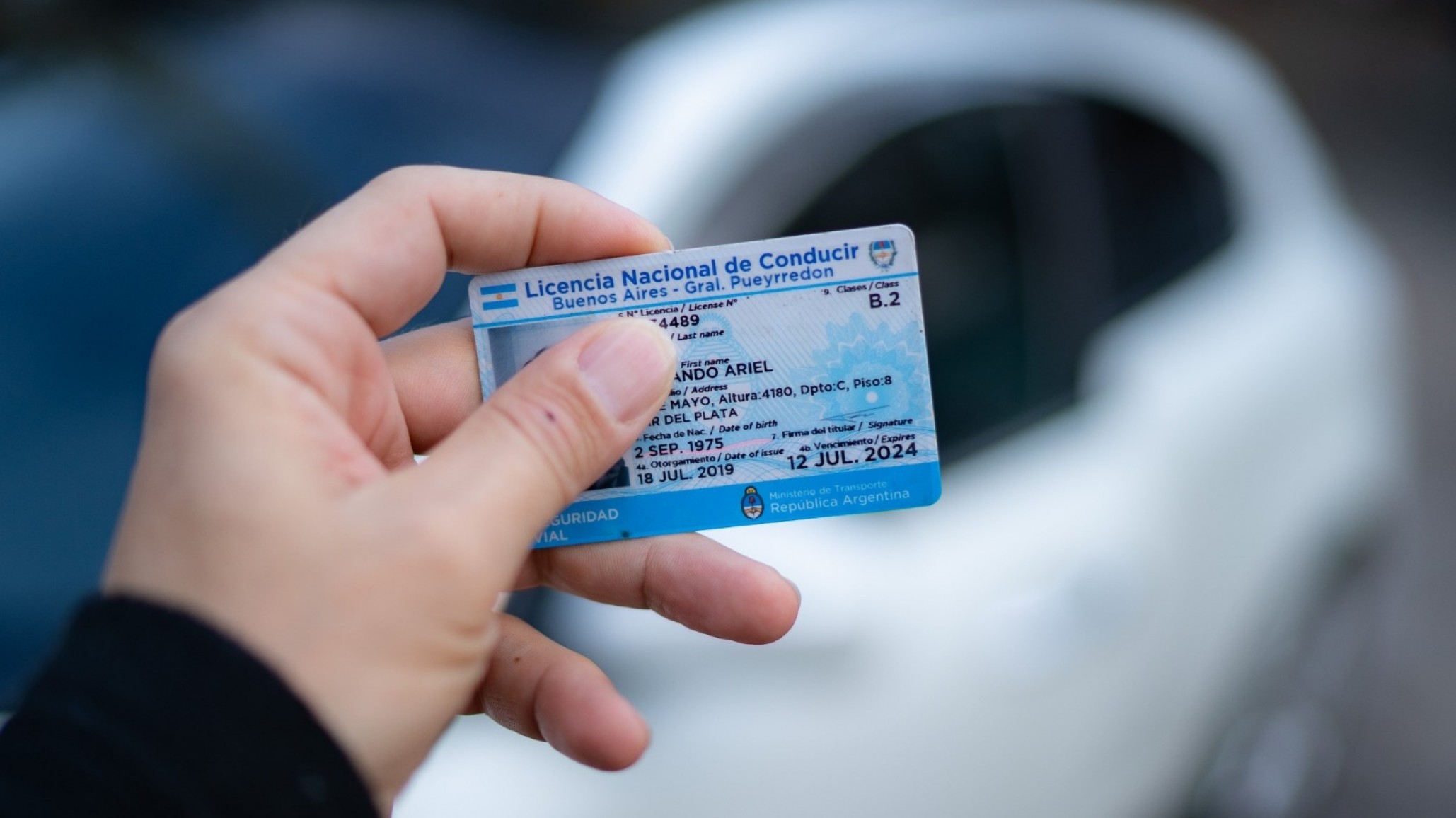 Quienes cometan delitos con autos o motos se quedarán sin licencia de conducir: la nueva medida de CABA
