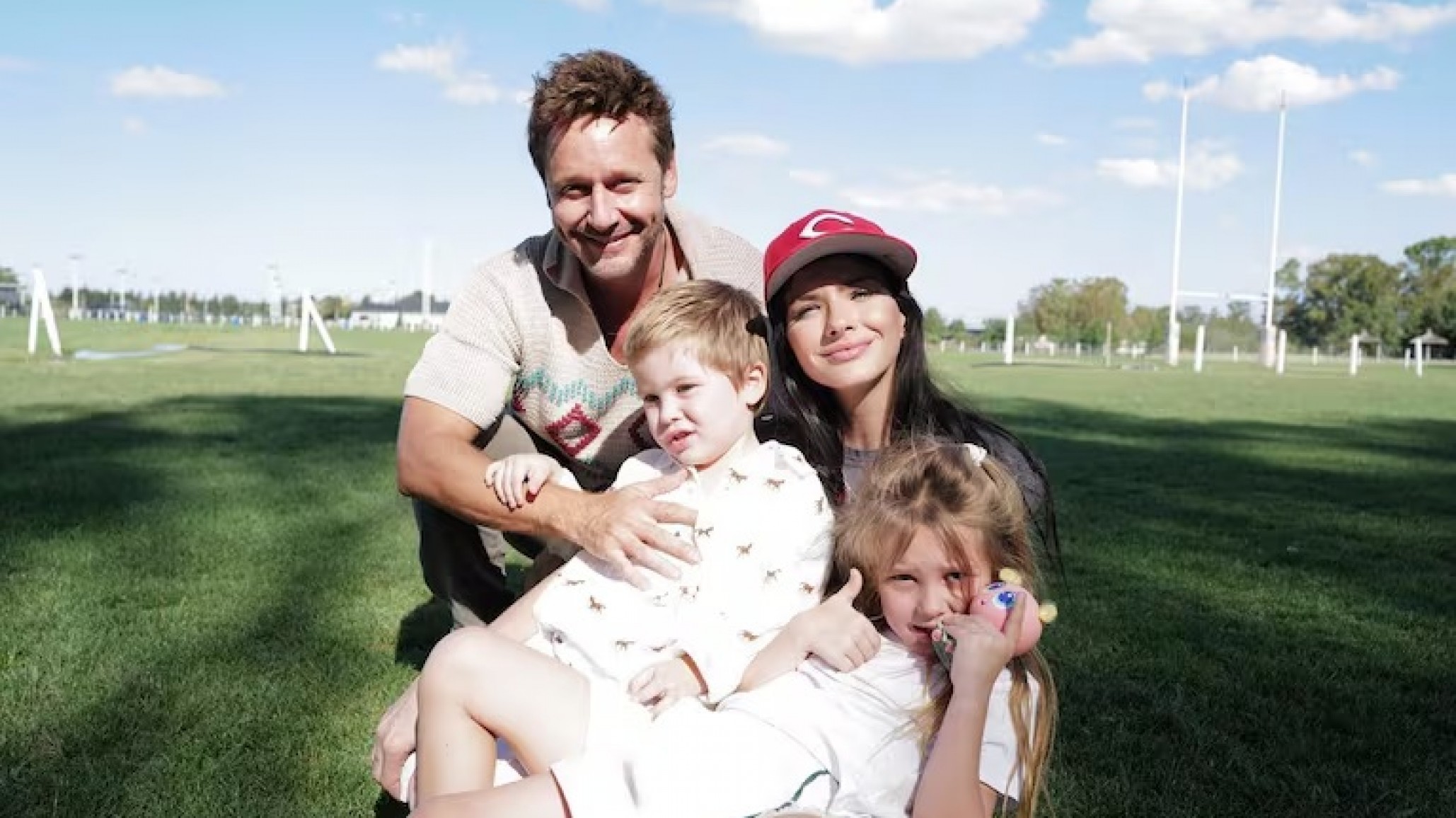 Benjamín Vicuña le puso un freno a la China Suárez y le negó el traslado de sus hijos