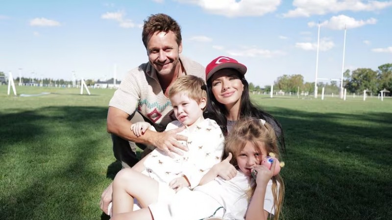 Benjamín Vicuña le puso un freno a la China Suárez y le negó el traslado de sus hijos