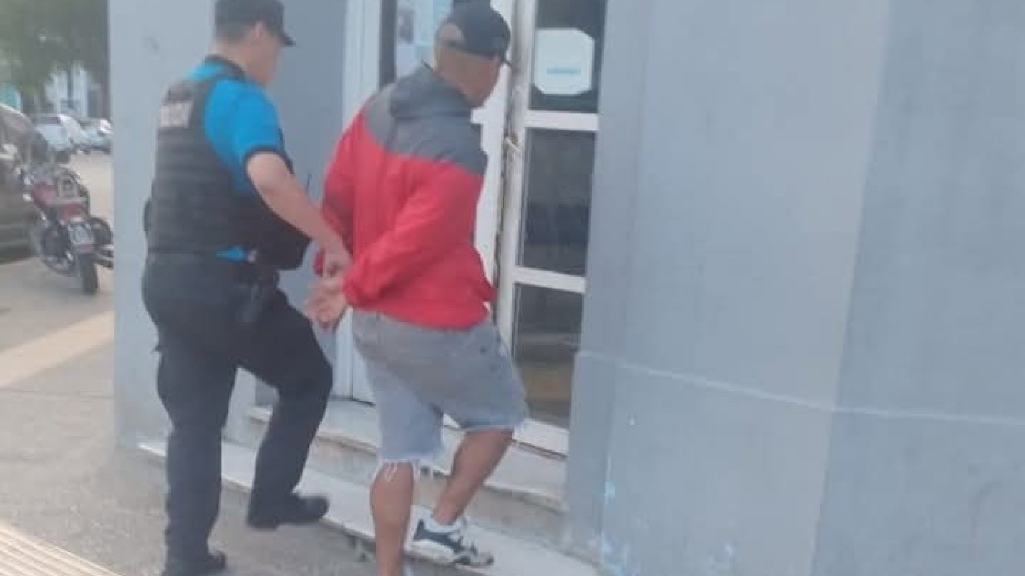 Comodoro: Terminó detenido por robar dos perfumes Kevin en La Anónima