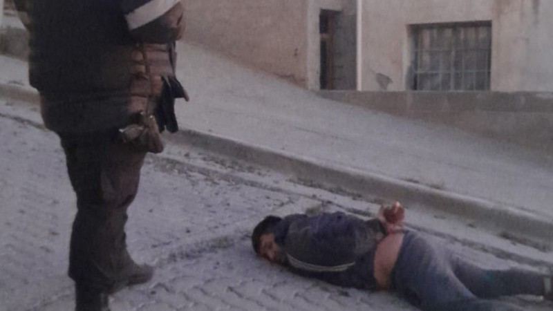 Apedrearon a la policía durante una persecución a un hombre que robaba cables