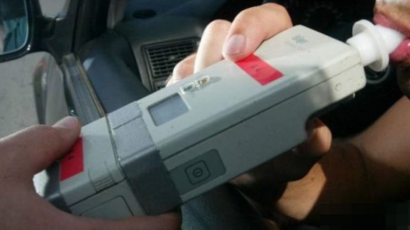 Multas de hasta $1,5 millones y fuerte suba en infracciones: aumentan los casos por mal estacionamiento y uso del celular al volante