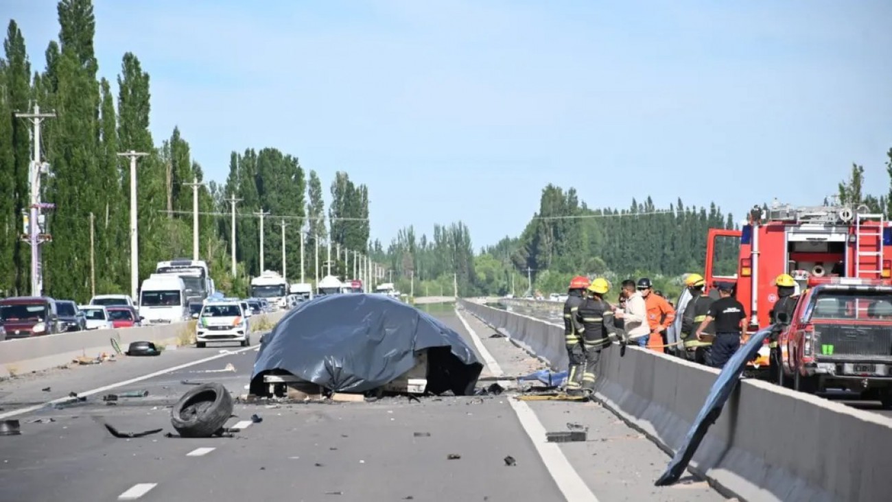 Perdió a su mamá, su hermana y a sus dos hijos en un choque: días después nació su tercer bebé