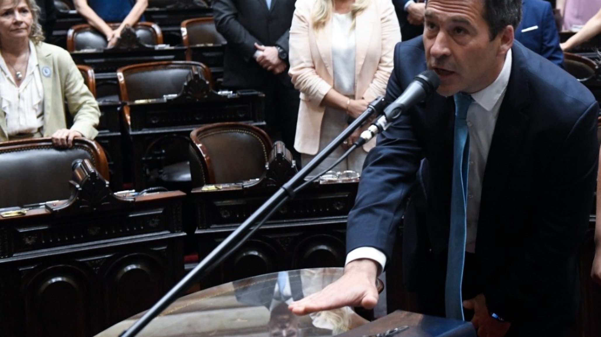 Luque tras jurar como diputado: "Le pedí a mi bloque trabajar en las comisiones que tienen que ver con la agenda de Chubut"