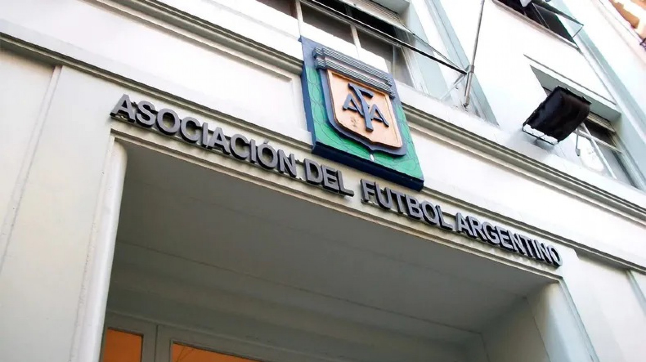 "Más de 100 años de historia": La AFA respondió a las críticas del gobierno sobre sus centros de estudios