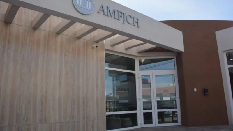 Preocupación por la interrupción de servicios médicos y de farmacia en la provincia