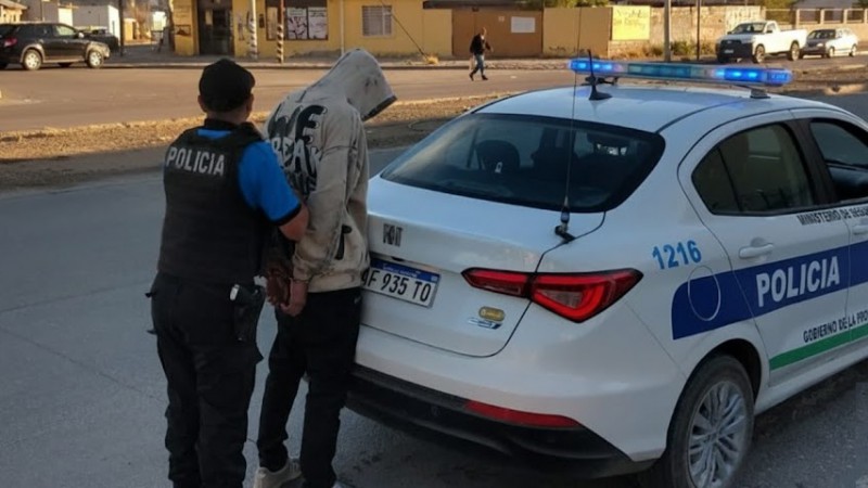 Comodoro: Cayó un prófugo en pleno Barrio Pueyrredón