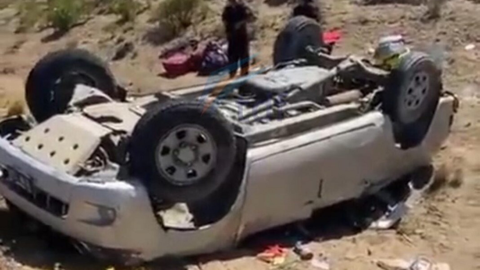 Caleta Olivia: una familia volcó mientras viajaba de vacaciones