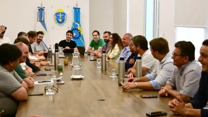 Intendentes del interior advierten que no tienen fondos ni para sueldos ni aguinaldos