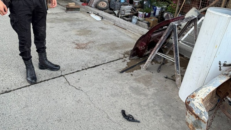 Terminó detenido tras disparar al aire con un revólver