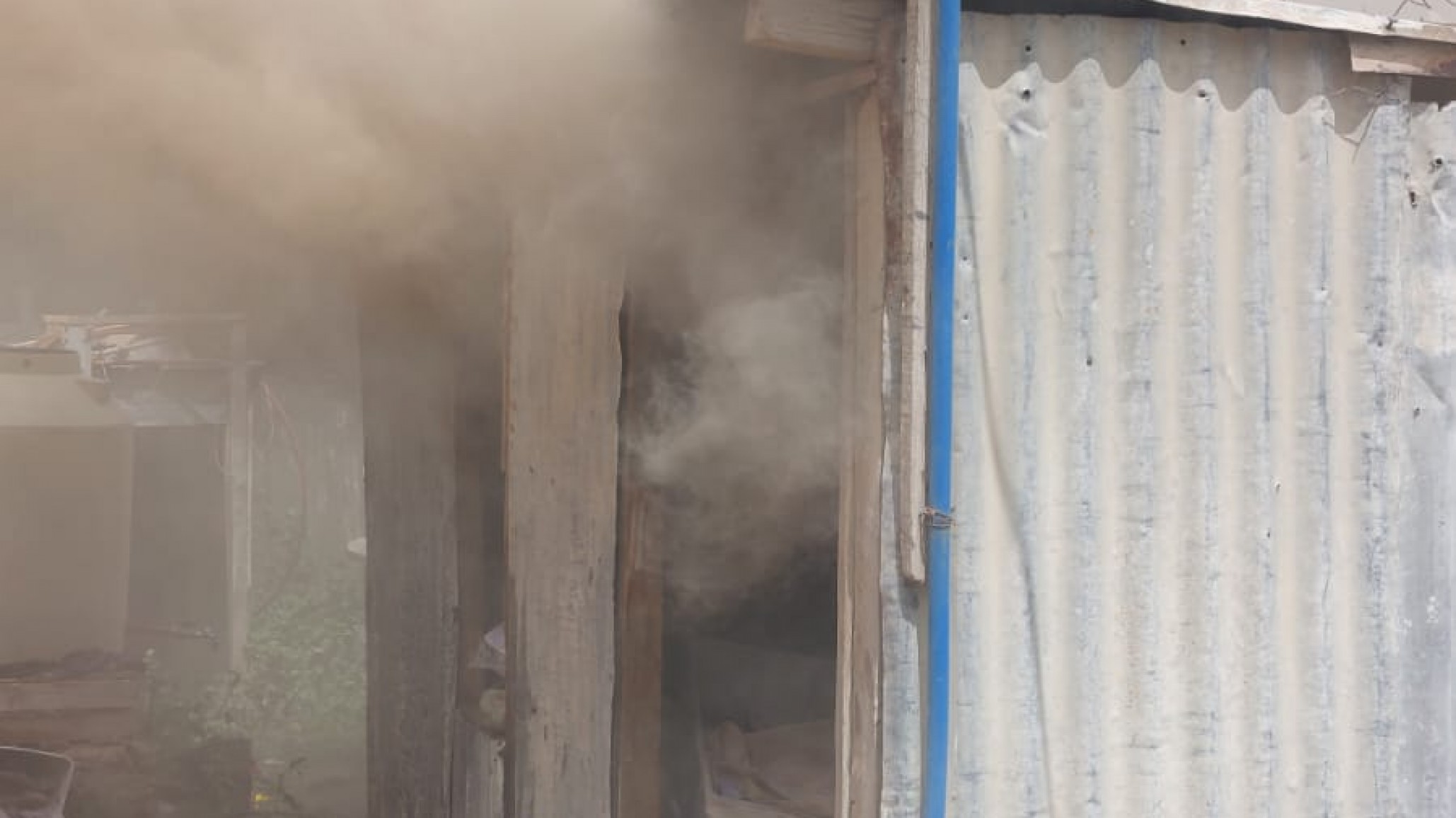 El cordero del almuerzo de Navidad terminó en incendio en el barrio Moure