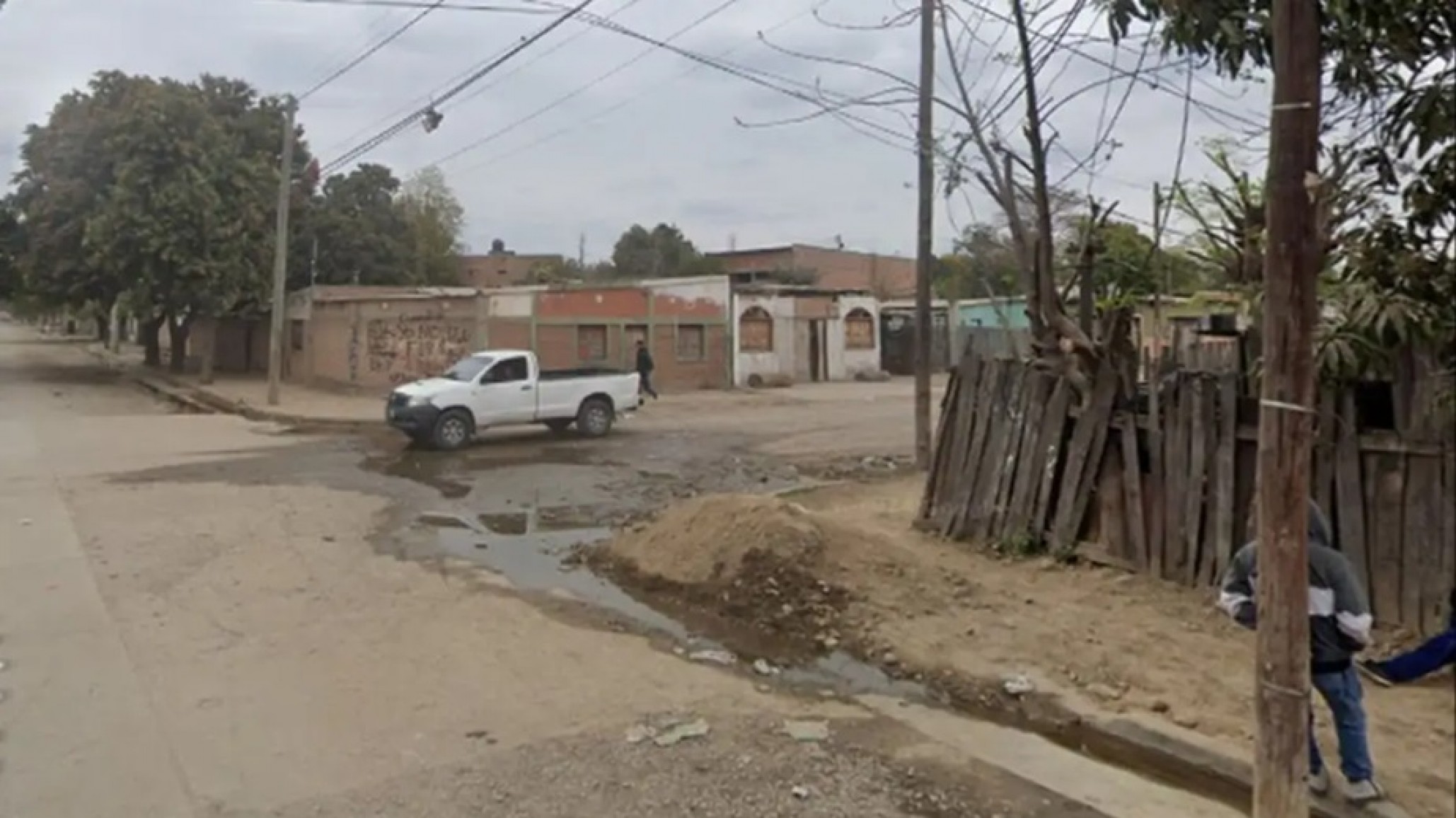 Encontraron a un joven de 19 años sin vida y con un disparo en el cuello