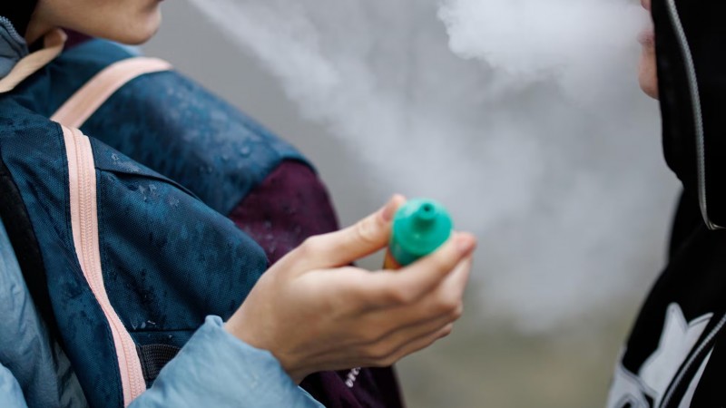 Radiografía del vapeo en Argentina: un hábito que ya afecta a uno de cada diez menores