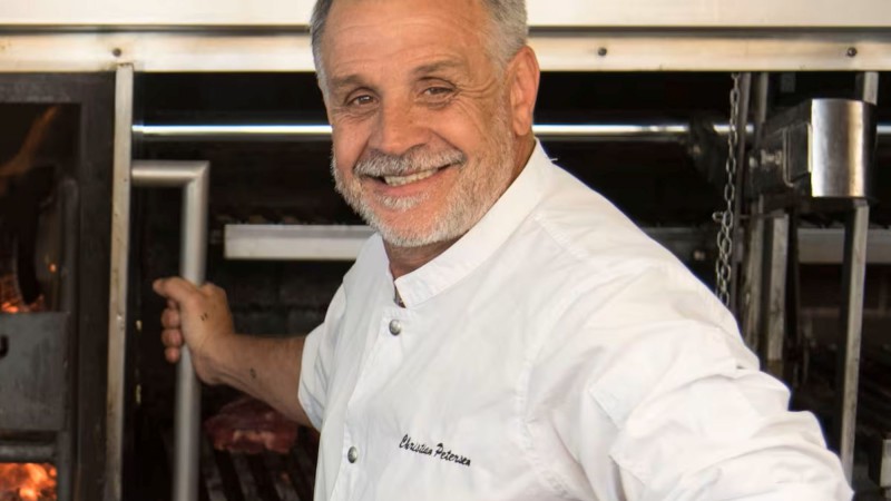 Christian Petersen fue trasladado a Buenos Aires y evoluciona tras su grave descompensación en el volcán Lanín