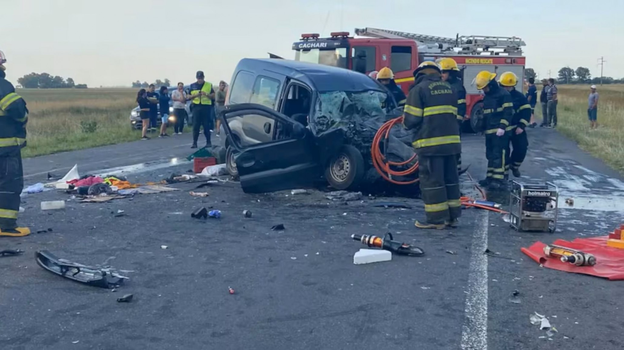 Tragedia en la Ruta 3: un matrimonio murió tras un choque frontal entre dos camionetas