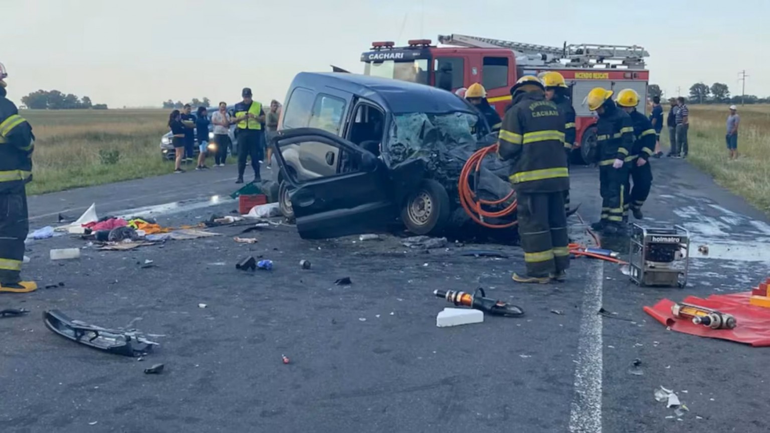 Tragedia en la Ruta 3: un matrimonio murió tras un choque frontal entre dos camionetas
