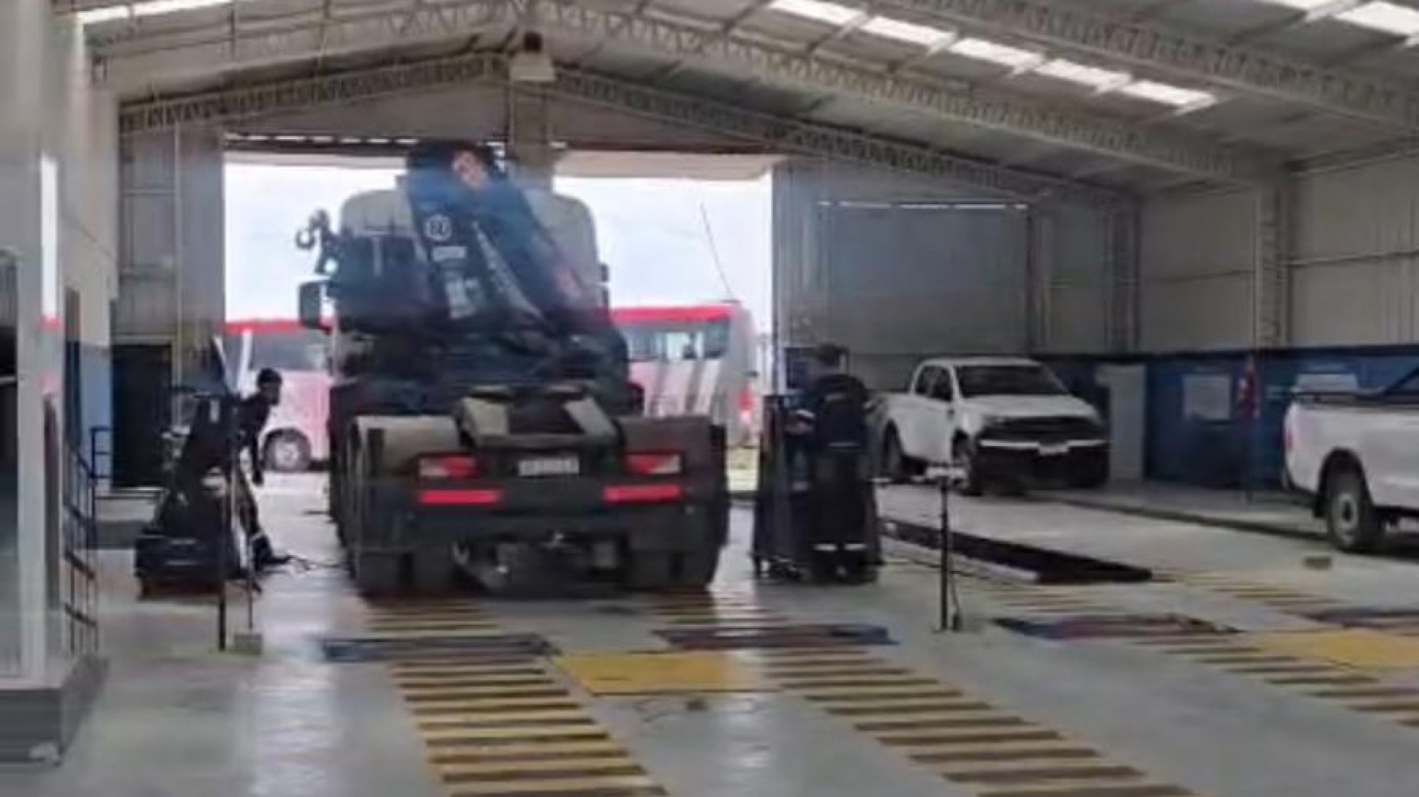 Revisión Técnica Obligatoria: "Es un requisito clave y puede generar multas si no se cumple"