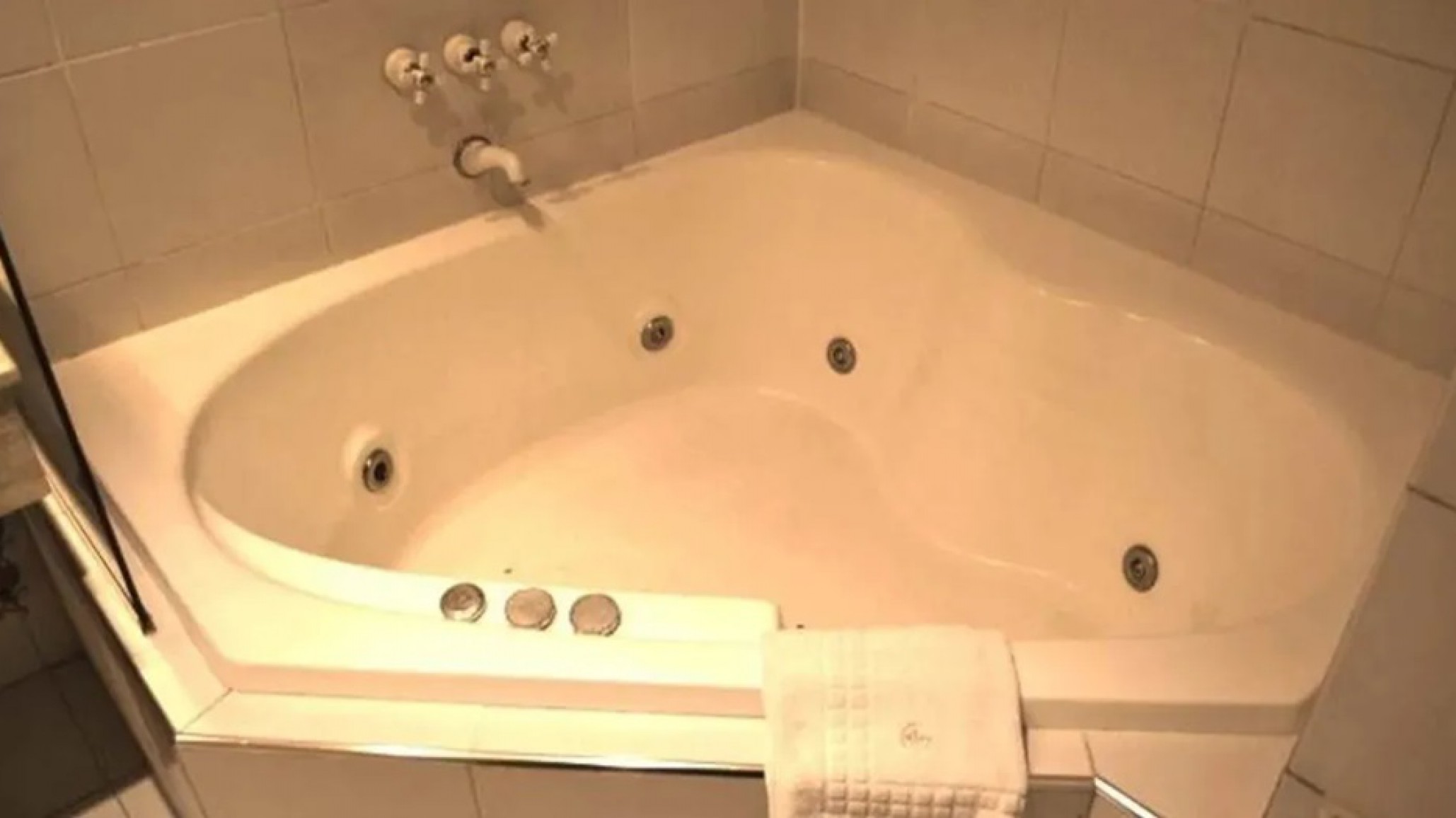Tragedia en Año Nuevo: una niña murió ahogada en el jacuzzi de un hotel