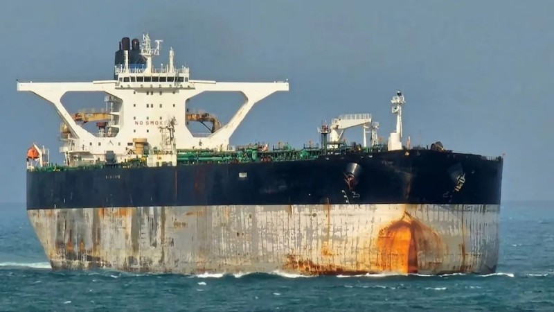 Conflicto: EE.UU. incautó un buque petrolero ruso que intentaba eludir el bloqueo