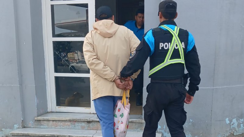 Lo detuvieron tras intentar robar carne por más de $129 mil de un supermercado