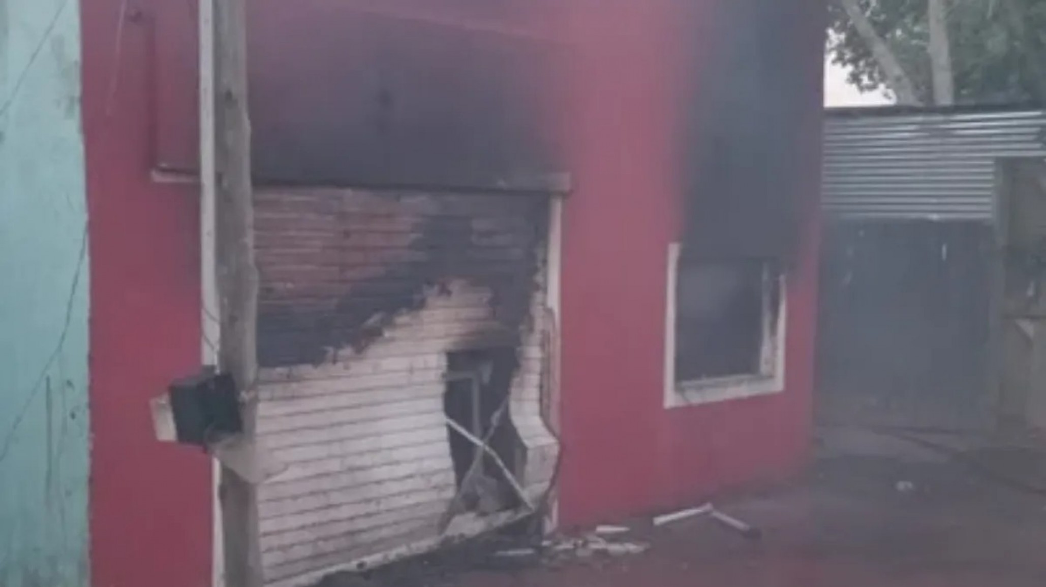 Tragedia: una mujer y dos nenas murieron en un incendio