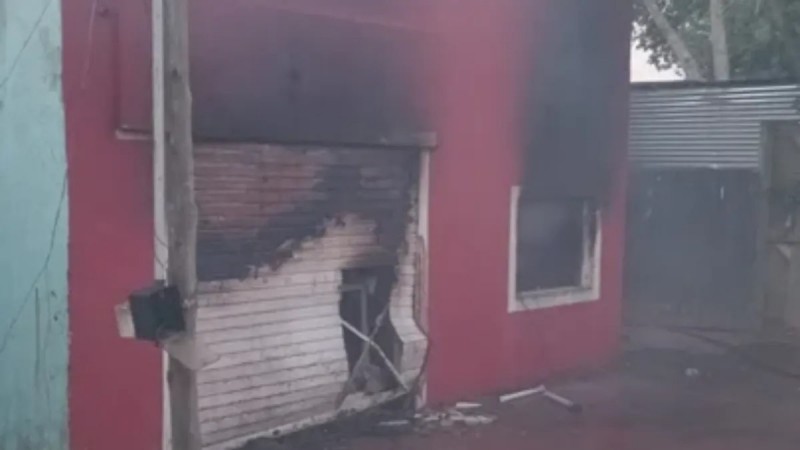 Tragedia: una mujer y dos nenas murieron en un incendio