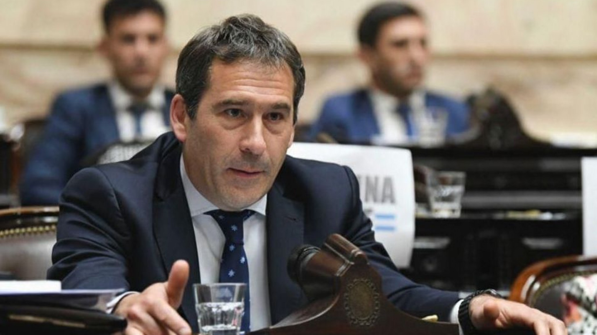 Juan Pablo Luque presentó un proyecto de ley para crear un régimen jubilatorio especial para brigadistas que combaten incendios forestales