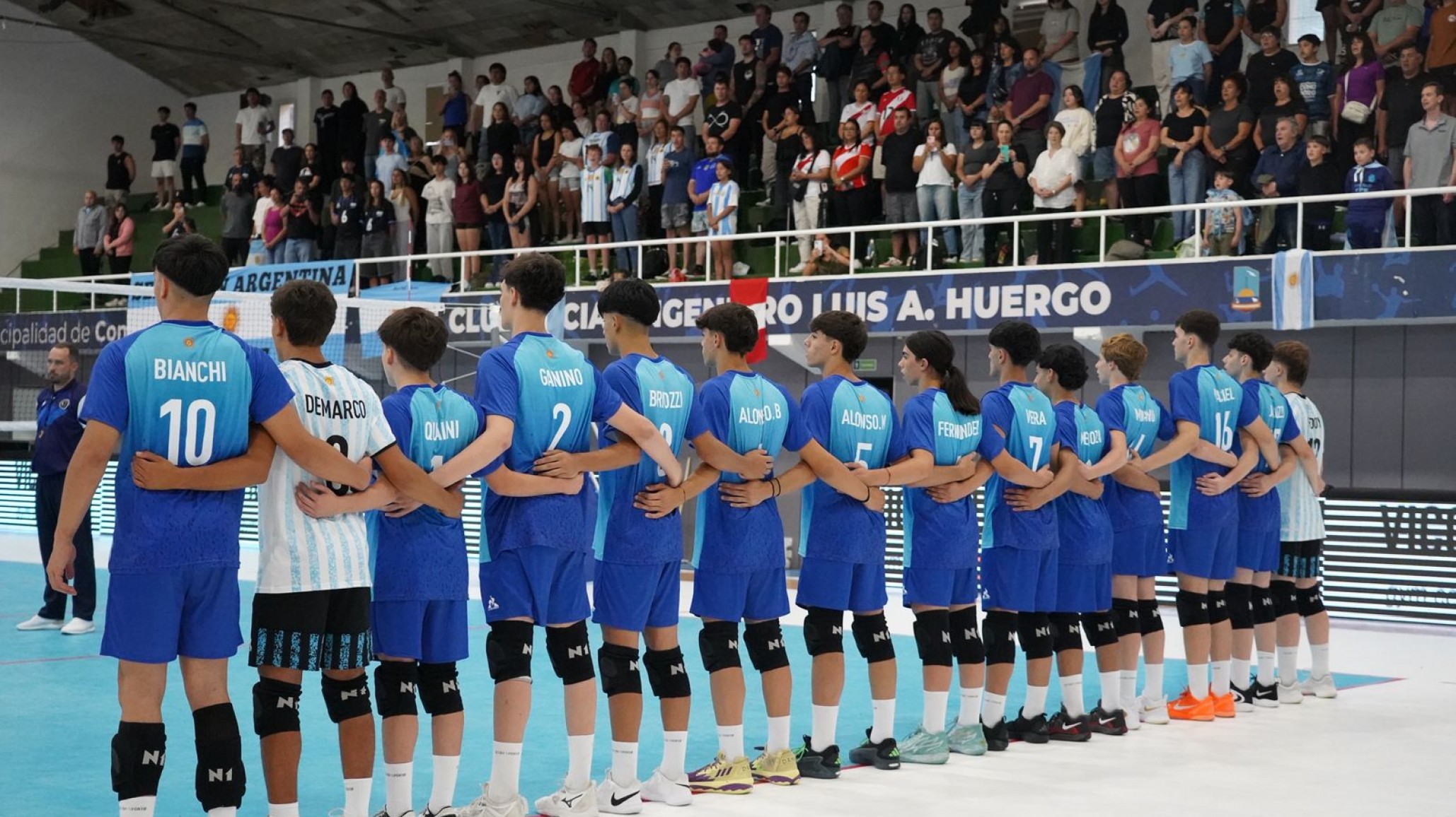 Argentina reafirmó su buen arranque con una sólida victoria ante Perú